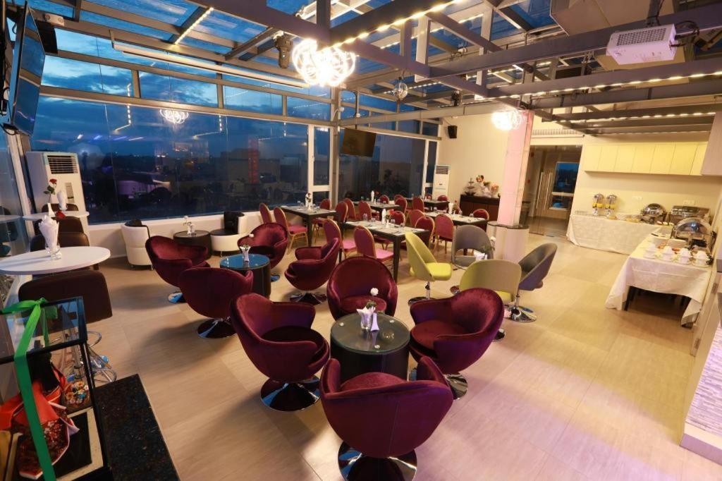 Rose Palace Hotel Янгон Екстериор снимка