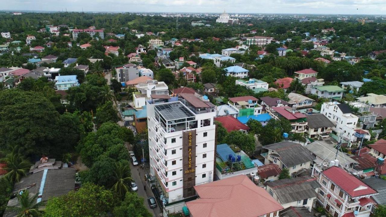 Rose Palace Hotel Янгон Екстериор снимка